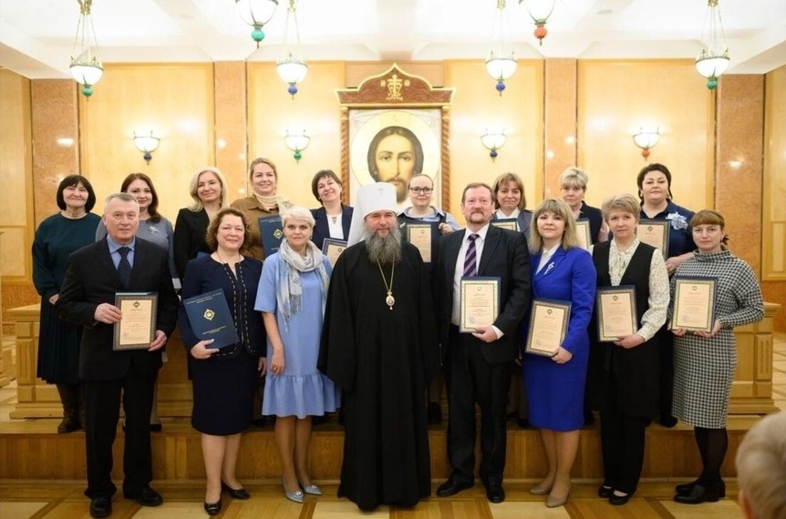 Учительница манинской школы стала победителем в одной из номинаций Всероссийского конкурса «За нравственный подвиг учителя»